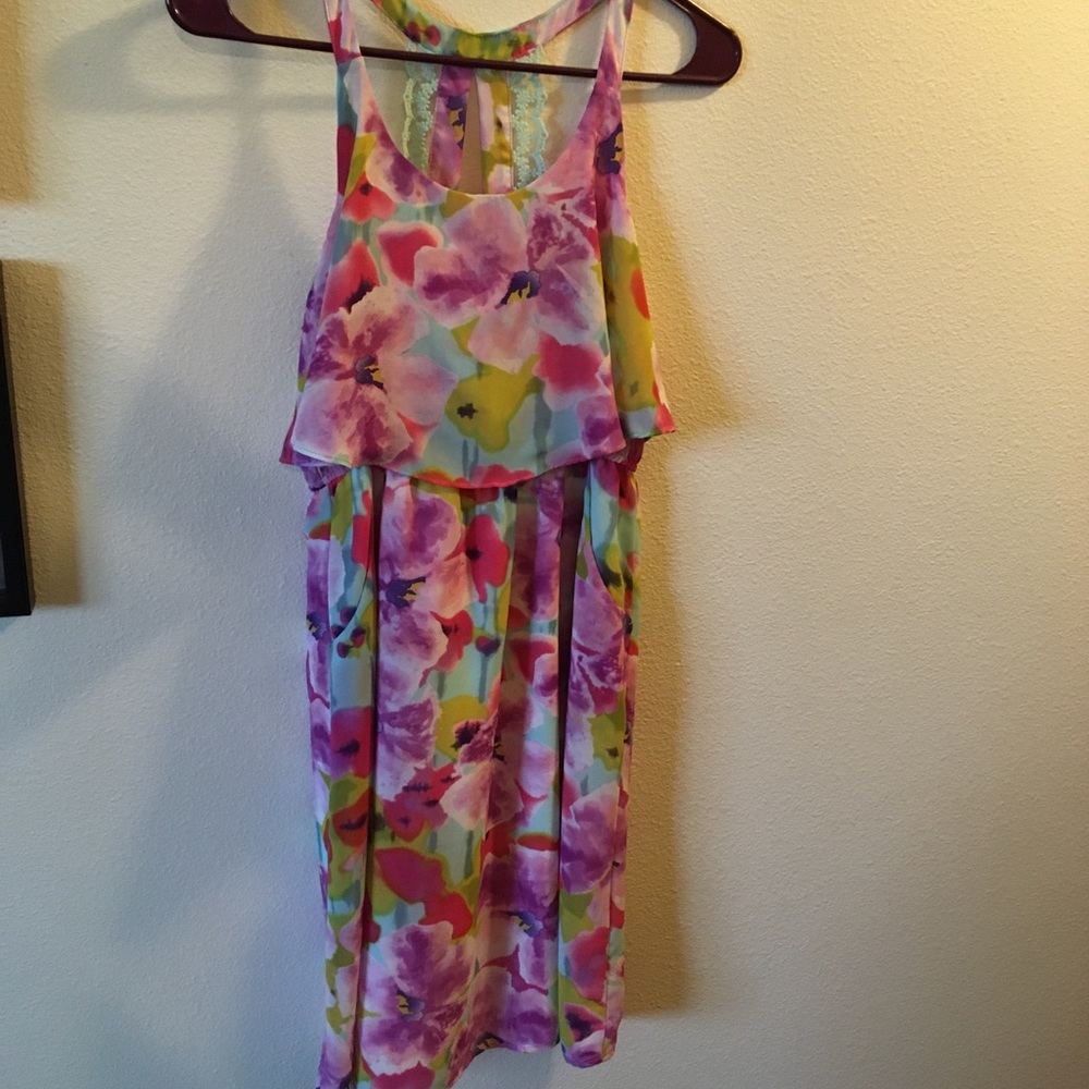 Floral midi dress!